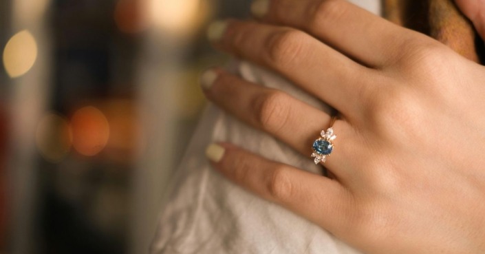 Anello di fidanzamento su misura a Cosenza Gervalenza Gioeilli Anelli di fidanzamento su misura a Cosenza da Gervalenza Gioielli